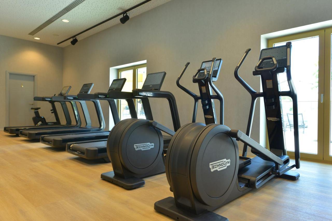 Mk Hotel Tirana Rinas Exterior photo Elliptical cross trainer